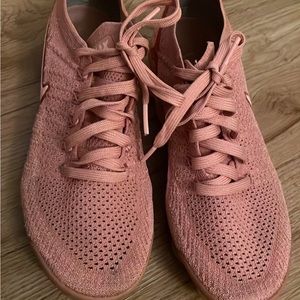 Women’s Used Size 8 Pale Pink Flyknit Vapormax 2